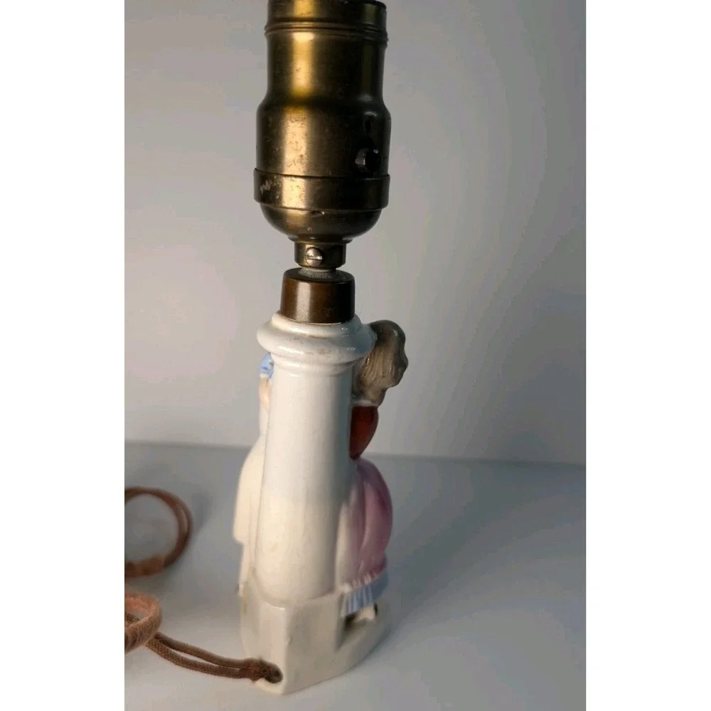 Vintage Hand Painted Figural Victorian Boudoir Table Lamp‎ Bedside Made Germany